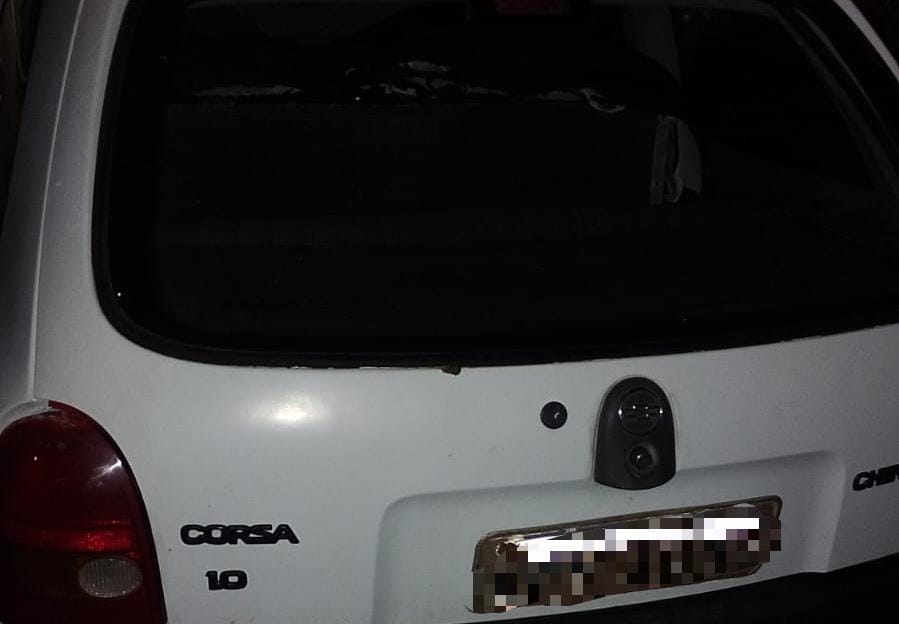 Polícia Militar apreende carro com registro de furto no Bairro Cabangu em Santos Dumont
